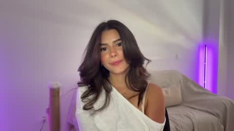 Nicolee online show from 22, 7, 2026