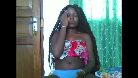 petitesweetchiq online show from 9, 3, 2026