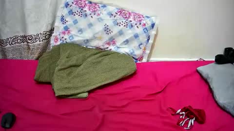 petitetasha online show from 3, 11, 2025