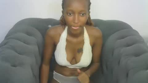 petitpearl online show from 17, 1, 2025