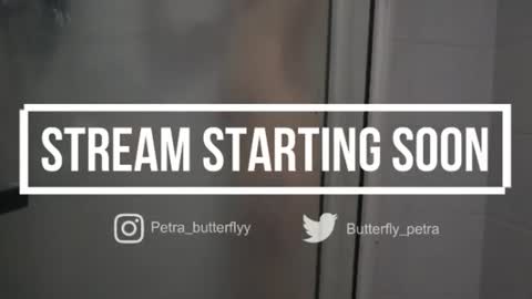 Snapshot of petra_butterfly chatting on 5, 7, 2026 i.. .U can call me Nick .... Help me to reach 200 thumbs up online show from 5, 7, 2026