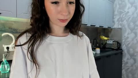 Emma online show from 19, 12, 2024