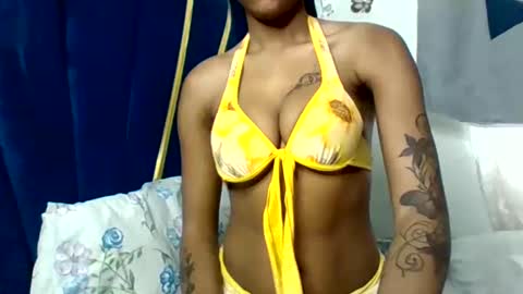 Snapshot of pettite_babe chatting on 18, 12, 2024 Arielle online show from 18, 12, 2024