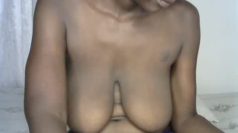 pettite_cora1 online show from 19, 11, 2025