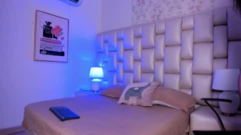 Snapshot of peyton_louise chatting on 1, 11, 2025 Peyton online show from 1, 11, 2025