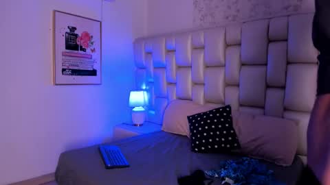 Snapshot of peyton_louise chatting on 17, 11, 2025 Peyton online show from 17, 11, 2025