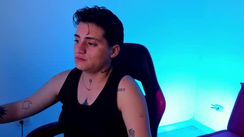 Snapshot of peytonbox chatting on 2, 10, 2025 peytonbox online show from 2, 10, 2025