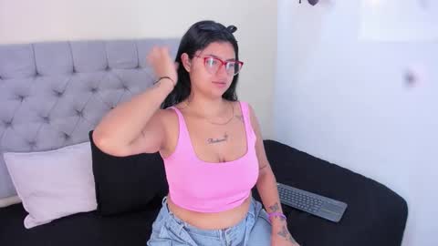 phaniedoll online show from 16, 9, 2025