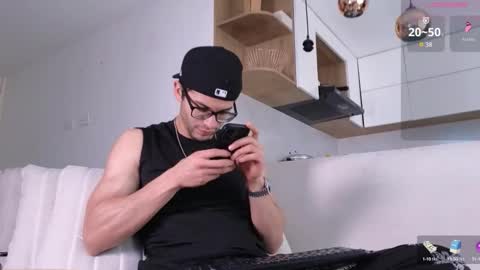 phantom_bigger1 online show from 16, 10, 2025