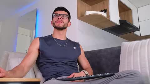 phantom_bigger1 online show from 4, 11, 2025