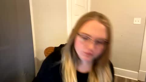 Snapshot of phatassblond chatting on 20, 1, 2025 PhatAssBlond online show from 20, 1, 2025