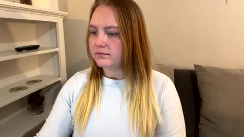Snapshot of phatassblond chatting on 15, 2, 2025 PhatAssBlond online show from 15, 2, 2025