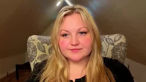 PhatAssBlond online show from 12, 5, 2026
