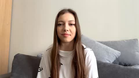 Snapshot of phebemitsch chatting on 8, 10, 2025 Anna online show from 8, 10, 2025
