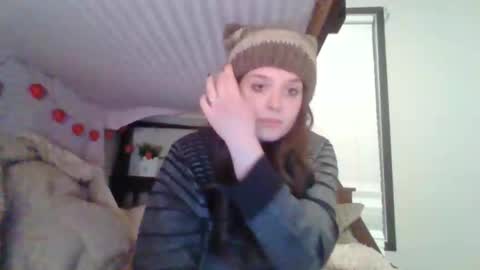 Snapshot of pheebs_cams chatting on 2, 1, 2025 Pheebs online show from 2, 1, 2025