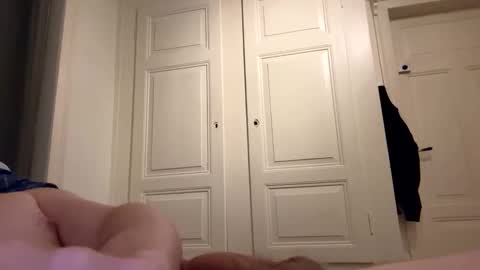 Yours online show from 17, 11, 2025