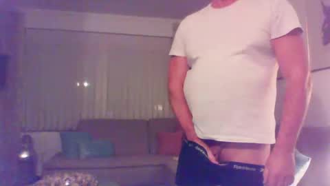 Phil online show from 4, 11, 2025