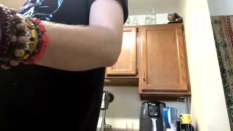 Snapshot of phildoesart chatting on 27, 1, 2025 Phil online show from 27, 1, 2025
