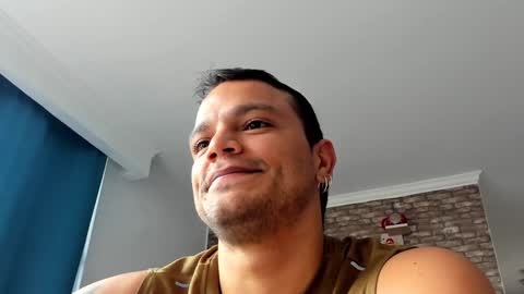 Snapshot of philipe_inzagui chatting on 2, 2, 2025 Philipe online show from 2, 2, 2025