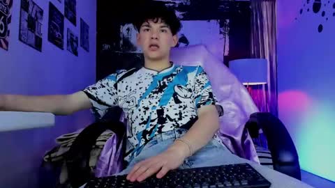 PHILLIP online show from 7, 5, 2026