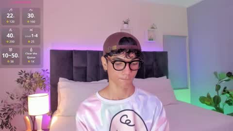 Phillip online show from 4, 12, 2025