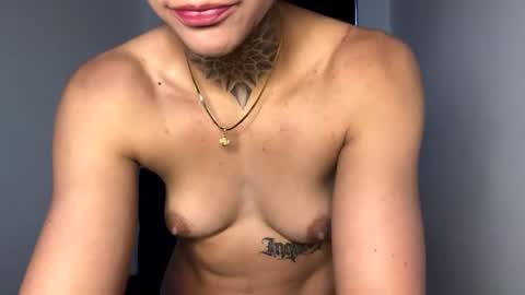 Snapshot of phillip_brownn chatting on 10, 10, 2025 PHILLIP online show from 10, 10, 2025