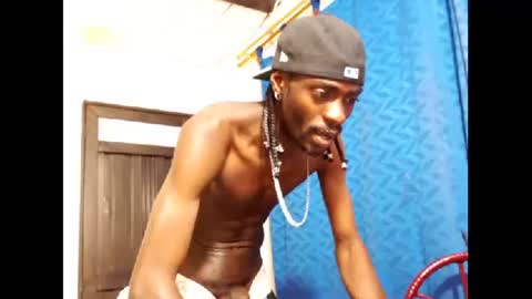 2 pac shakur online show from 5, 1, 2025