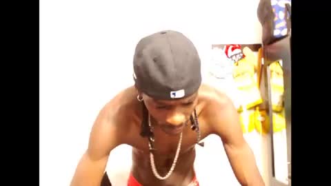 2 pac shakur online show from 23, 1, 2025