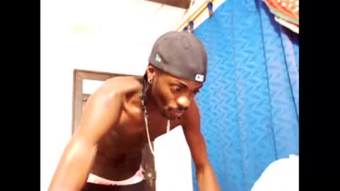 2 pac shakur online show from 9, 2, 2025