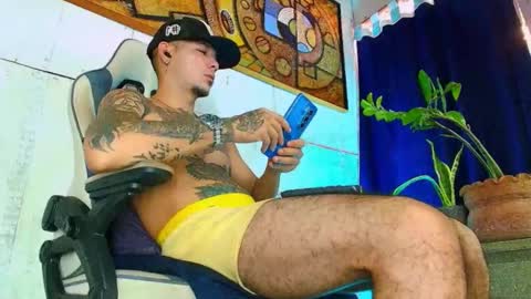 phlilloyhighclouds online show from 26, 10, 2025