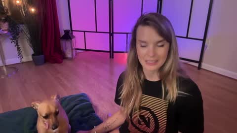 Snapshot of phoenix_taylor chatting on 8, 3, 2025 PHOENIX TAYLOR online show from 8, 3, 2025