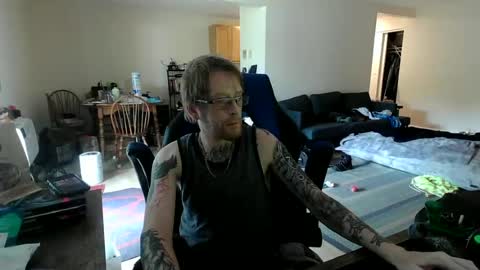 Snapshot of phrostdd chatting on 5, 7, 2026 FrankenDaddy online show from 5, 7, 2026