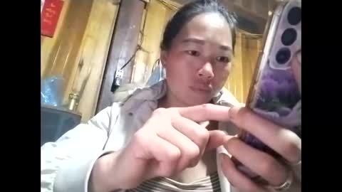 phuong_vietnam online show from 8, 6, 2026