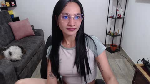 Snapshot of pia_horny chatting on 4, 2, 2025 Pia online show from 4, 2, 2025