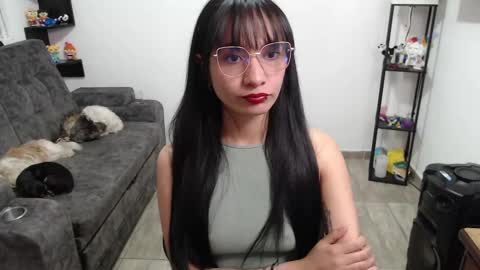 Snapshot of pia_horny chatting on 12, 9, 2025 Pia online show from 12, 9, 2025