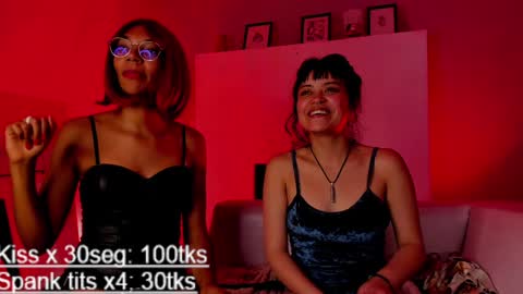 Snapshot of pia_mo chatting on 28, 12, 2024 Special Couple Show - WELCOME TO XMAS 5 and 6 December - 2 at 8 pm COL hour online show from 28, 12, 2024