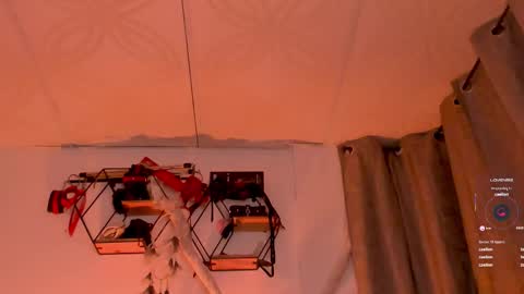 Snapshot of piafisher_ chatting on 18, 10, 2025  PIA FISHER  online show from 18, 10, 2025