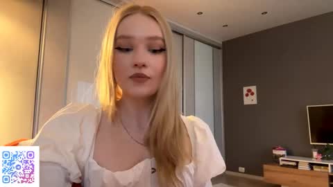 Snapshot of piastonesifer chatting on 7, 6, 2026 Kristie online show from 7, 6, 2026