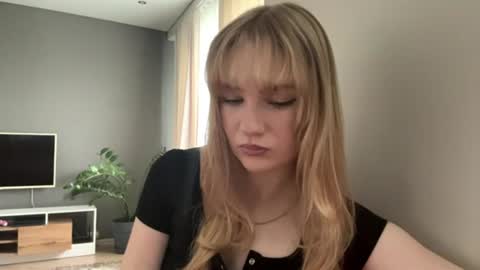 Snapshot of piastonesifer chatting on 18, 6, 2026 Kristie online show from 18, 6, 2026
