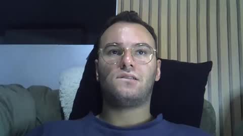 Snapshot of piazaocwbbb chatting on 18, 12, 2025 piazaocwbbb online show from 18, 12, 2025