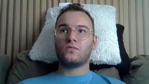 Snapshot of piazaocwbbb chatting on 19, 12, 2025 piazaocwbbb online show from 19, 12, 2025