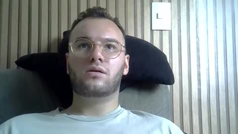 Snapshot of piazaocwbbb chatting on 22, 12, 2025 piazaocwbbb online show from 22, 12, 2025