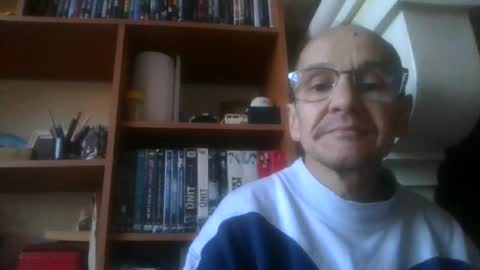 pichoun71 online show from 20, 12, 2024