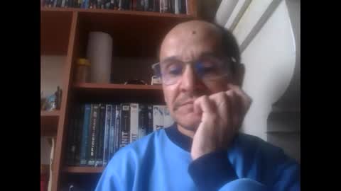 pichoun71 online show from 22, 2, 2025