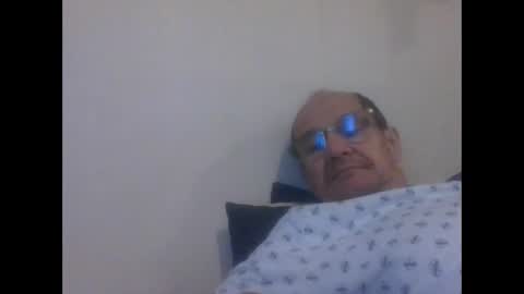 Snapshot of pichoun71 chatting on 13, 9, 2025 pichoun71 online show from 13, 9, 2025