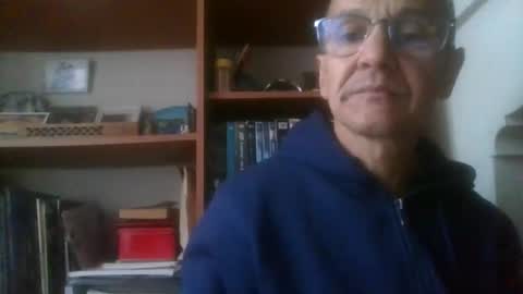 Snapshot of pichoun71 chatting on 19, 10, 2025 pichoun71 online show from 19, 10, 2025