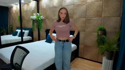 Emelie online show from 18, 9, 2025