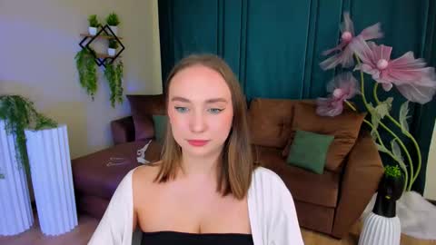 Emelie online show from 24, 9, 2025