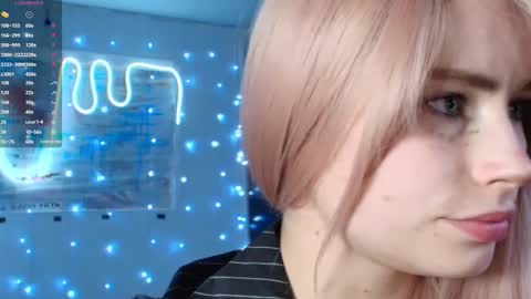 Snapshot of piera_ chatting on 20, 9, 2025 Piera online show from 20, 9, 2025
