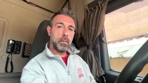 Snapshot of pierotu chatting on 30, 10, 2025 pierotu online show from 30, 10, 2025